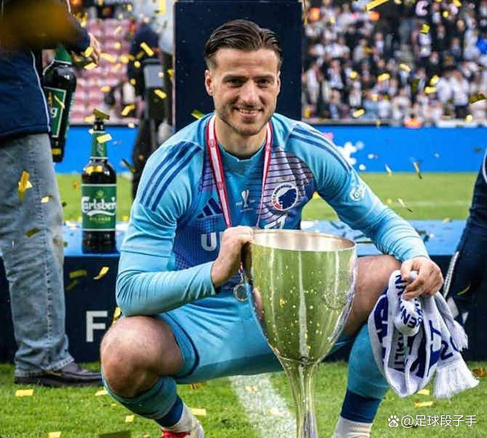 尤文加速穆阿尼谈判，新报价直面曼联截胡威胁